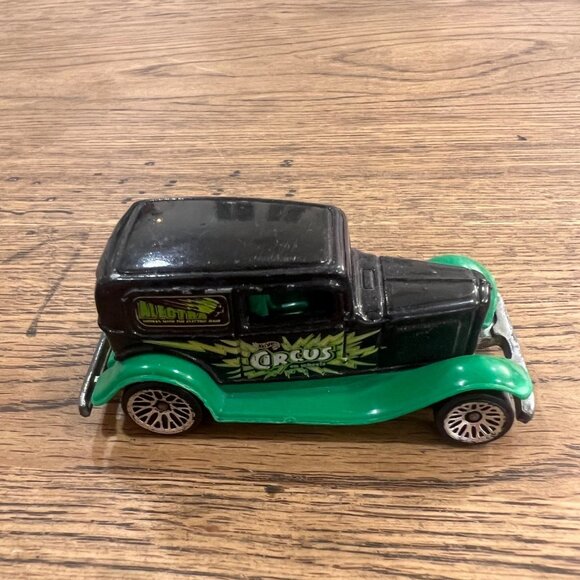 Hot Wheels 1988 Alectra Toy Car Circus On Wheels Green & Black - Picture 2 of 6